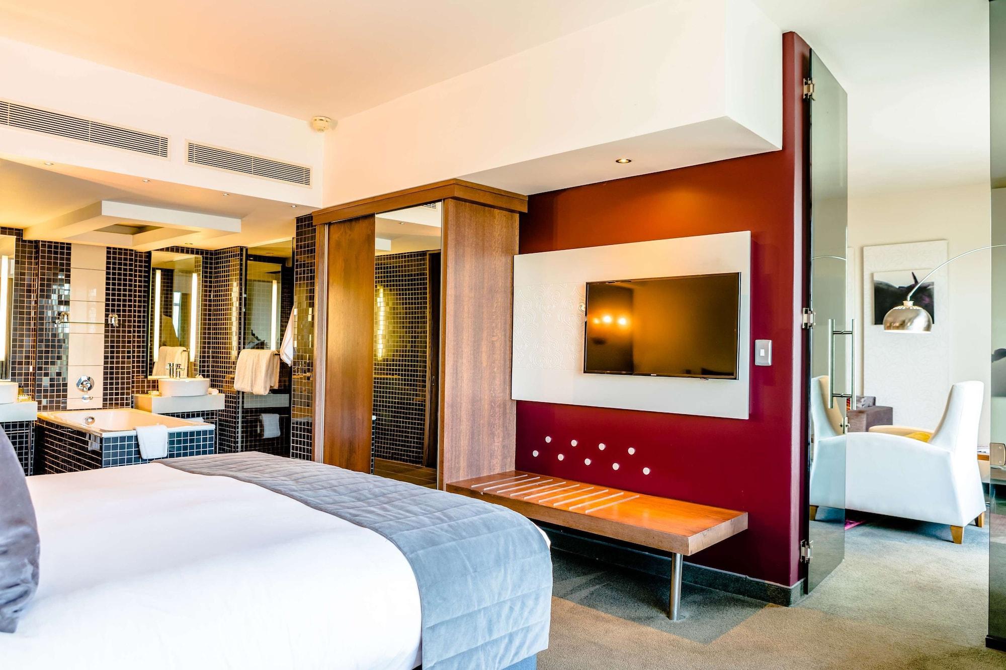 Southern Sun Rosebank, Johannesburg Exterior photo