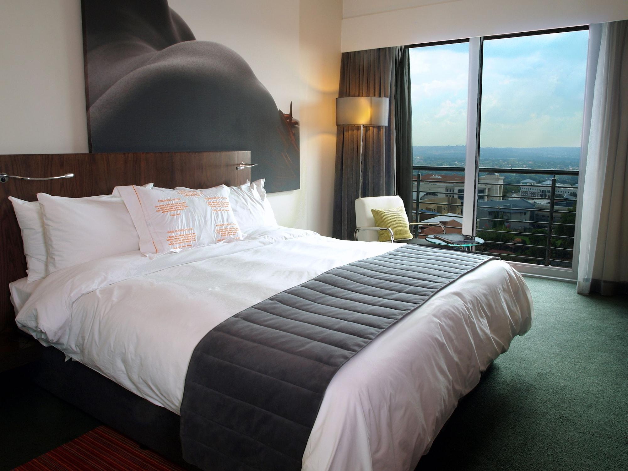 Southern Sun Rosebank, Johannesburg Room photo