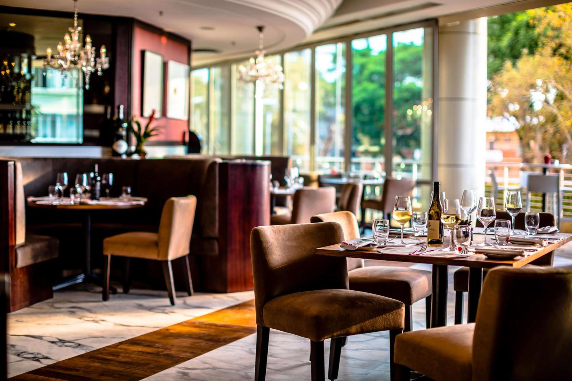 Southern Sun Rosebank, Johannesburg Exterior photo