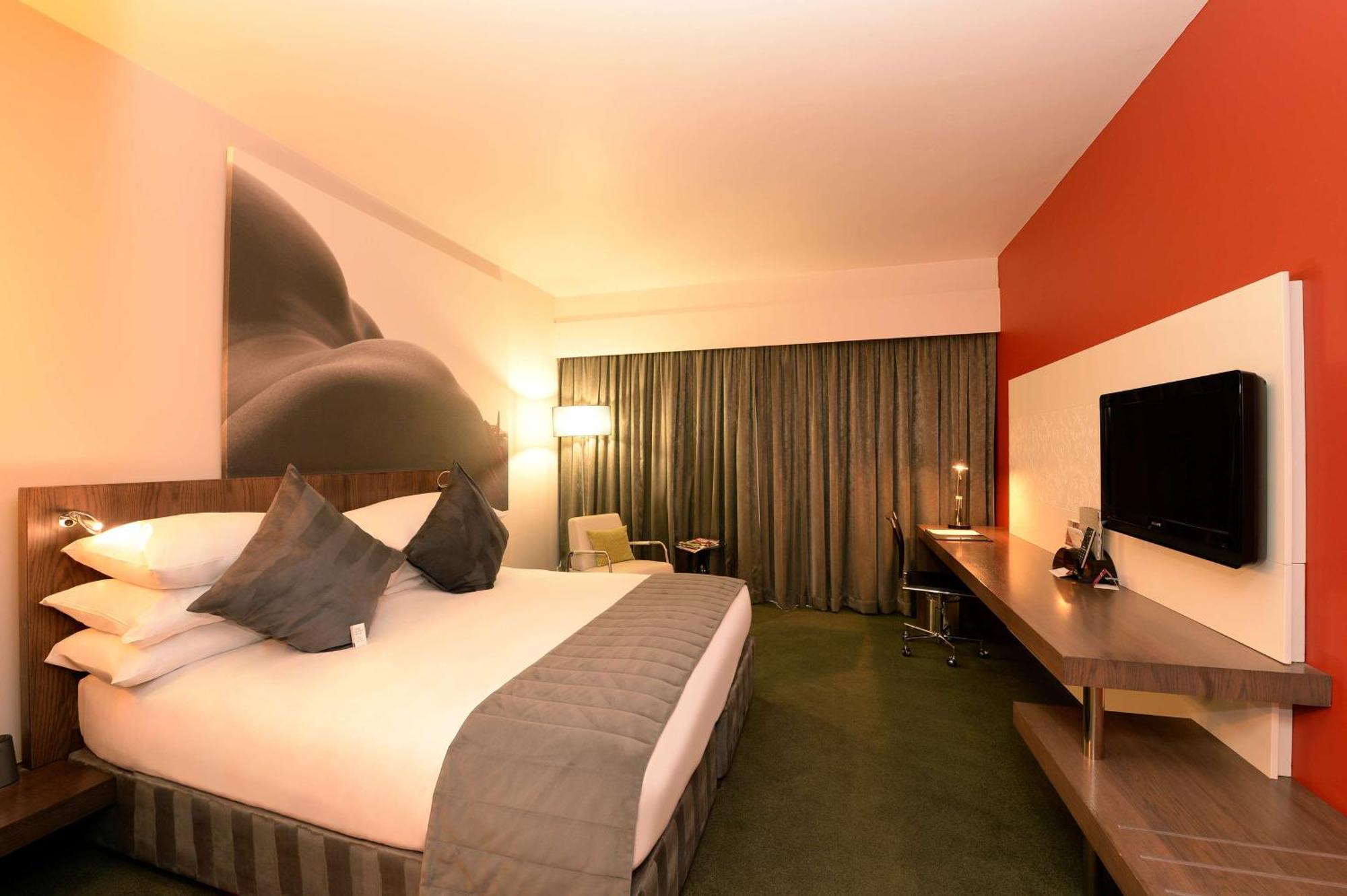 Southern Sun Rosebank, Johannesburg Exterior photo